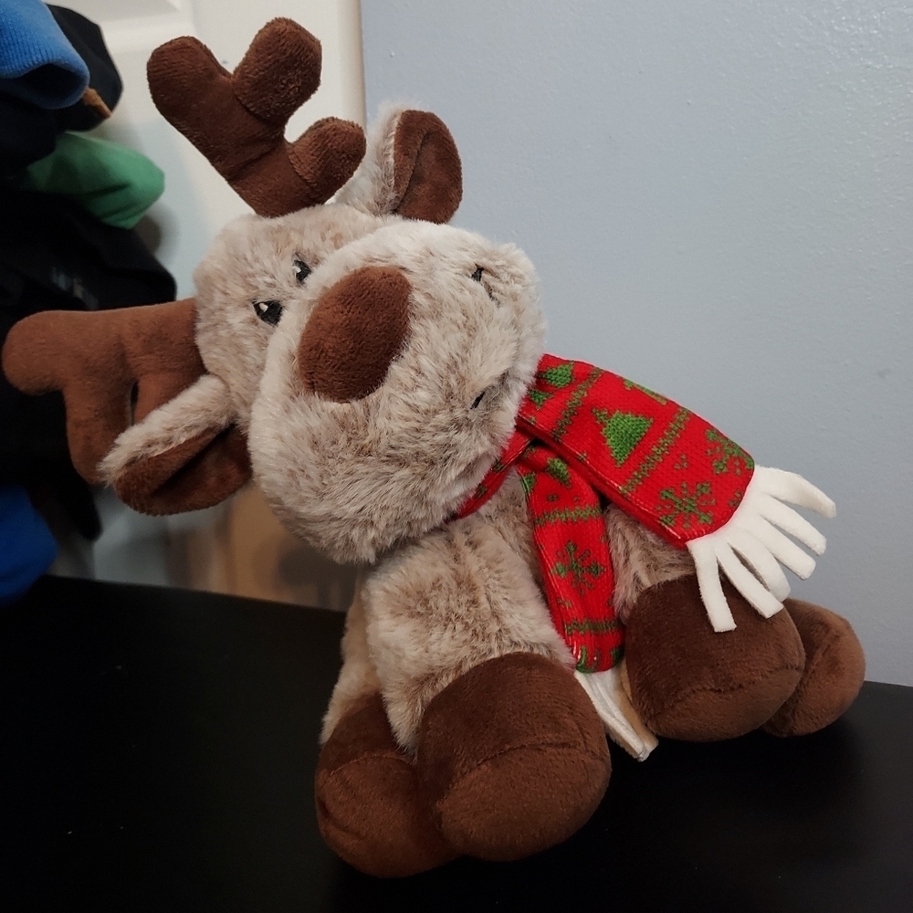 American Greetings Reindeer Christmas Super Soft Stuffed Animal